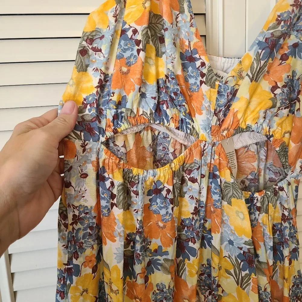 NWT Abercrombie cutout maxi dress floral
